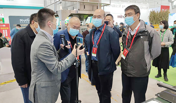 托普云農亮相全國種子雙交會 為農業“芯片”插上數字之翼